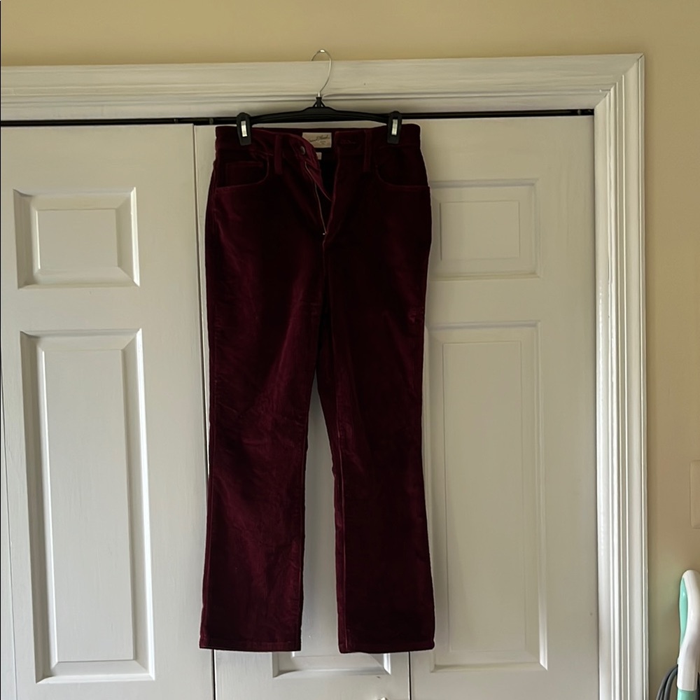 Universal Thread Women's Boot Cut Jeans - Burgundy